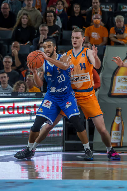 的兴趣不仅 的兴趣不仅