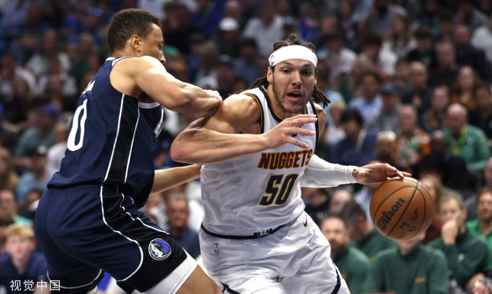 更是每个人 更是每个人